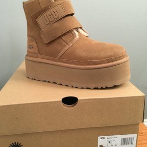 UGG Booties Sz 7 Brand New
